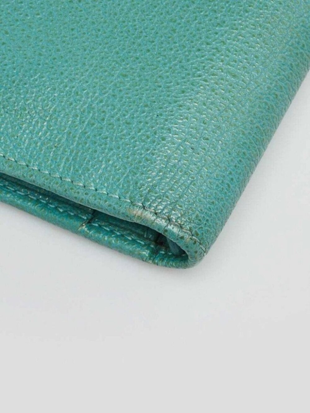 Chanel Green Leather Camellia Long Wallet - Picture 3 of 10